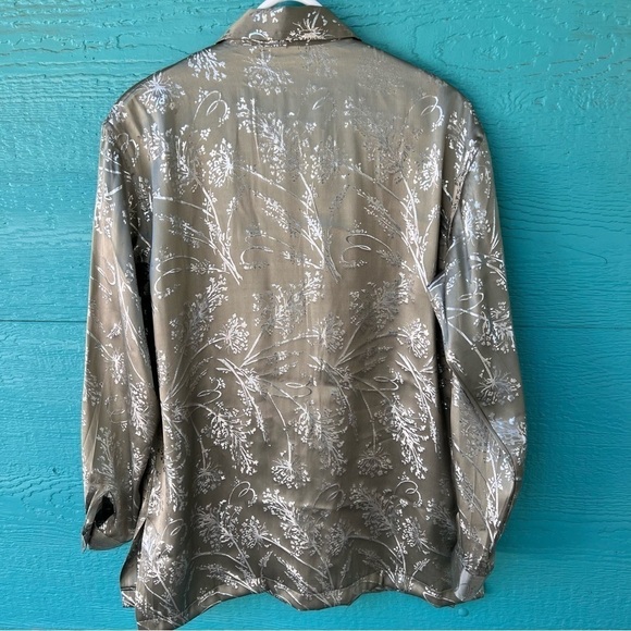 SILVER Lamé SILK OLIVE GREEN BUTTON DOWN OVERSIZED WHIMSIGOTH BLOUSE SMALL NEW - Picture 2 of 11